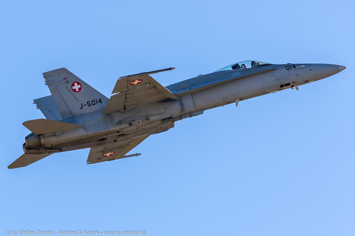 280IW5A4696