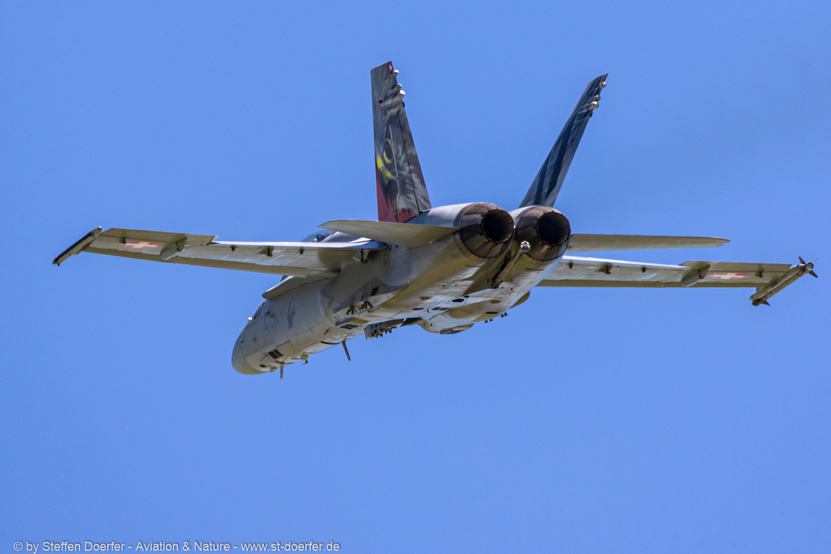 700JH3A7672