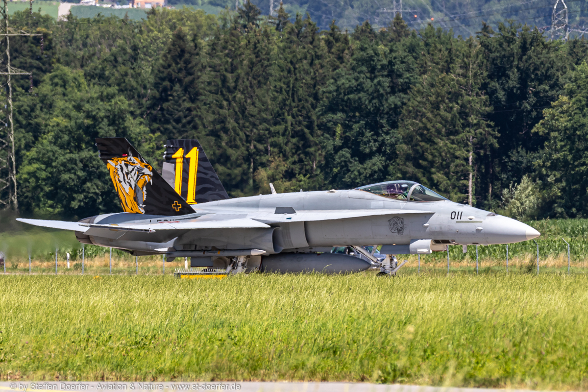 700JH3A8459