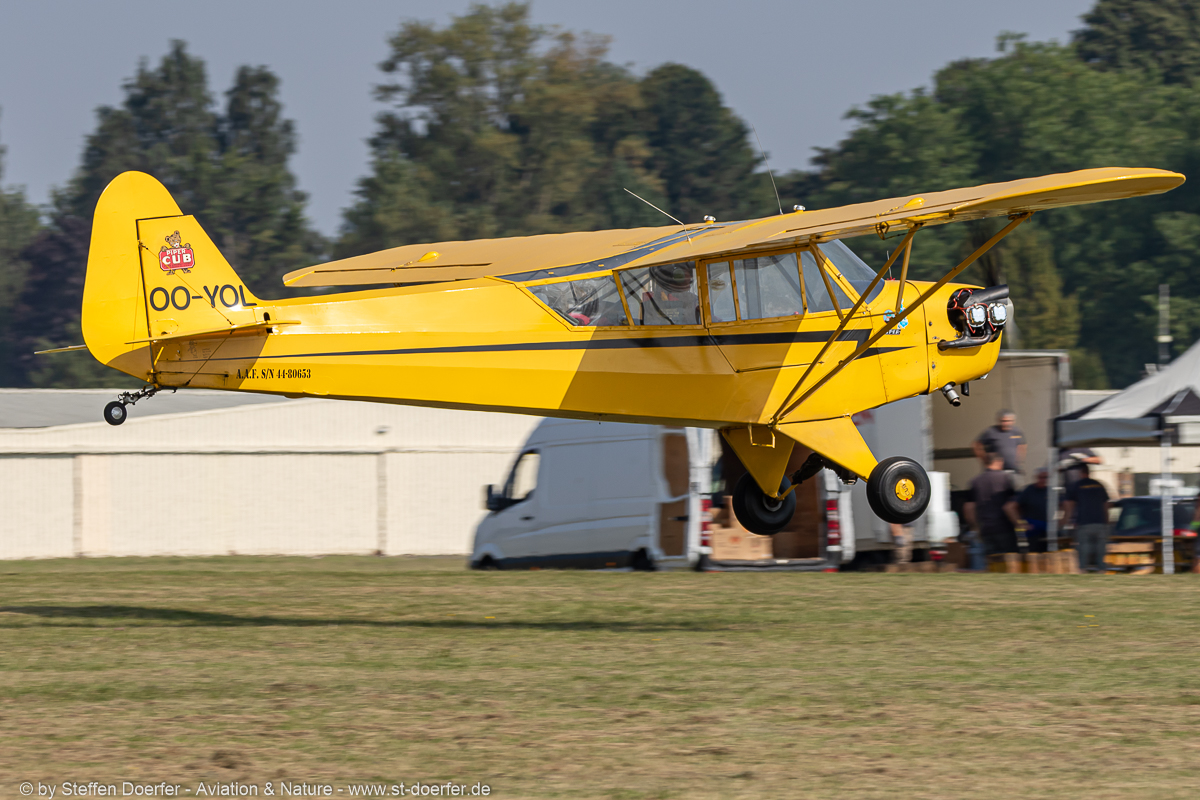 128JH3A6464