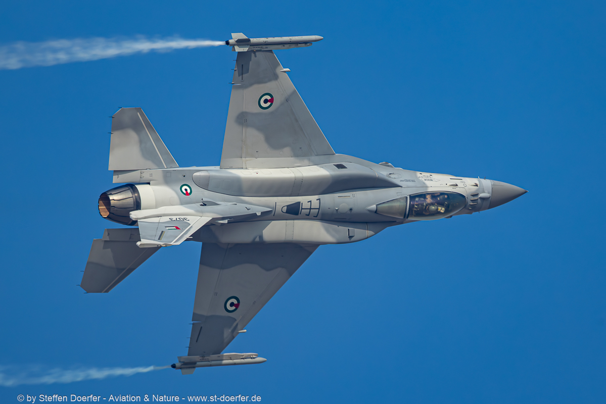 225CAA_4937