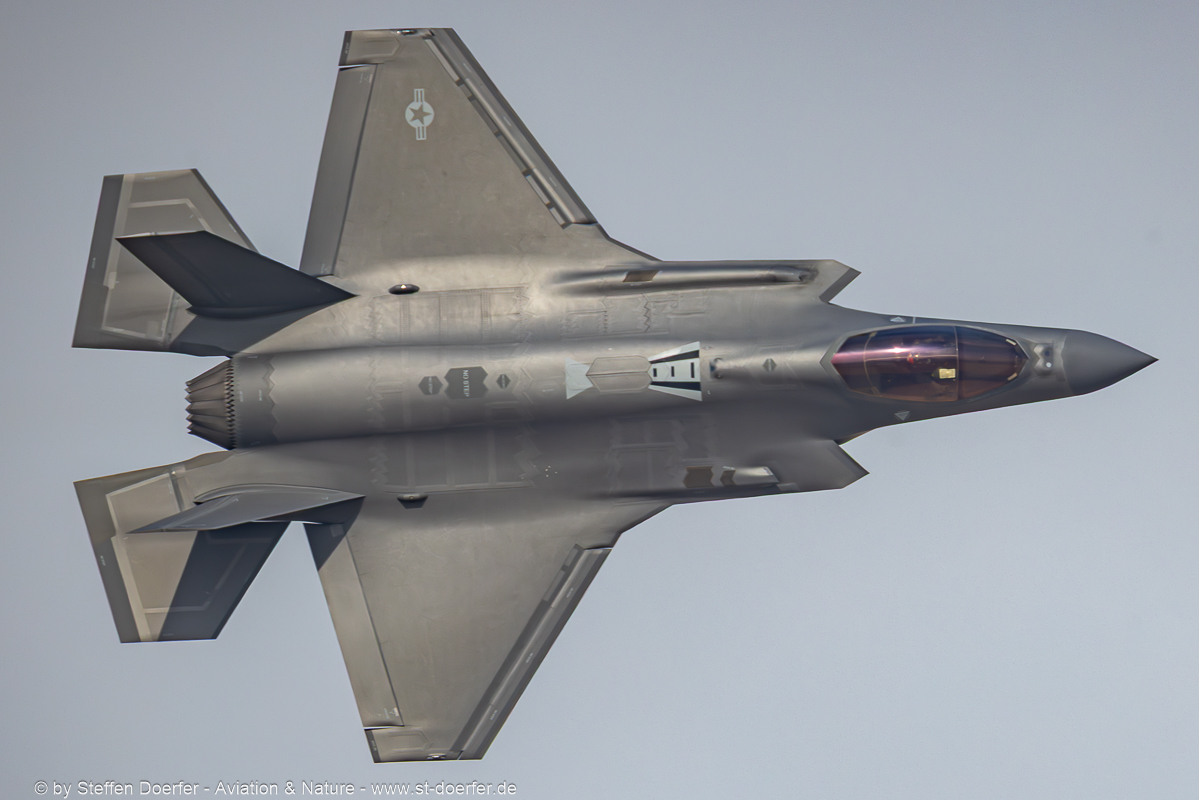 301CAA_4513