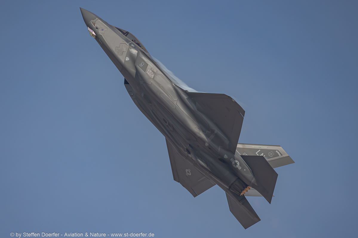 304CAA_4405