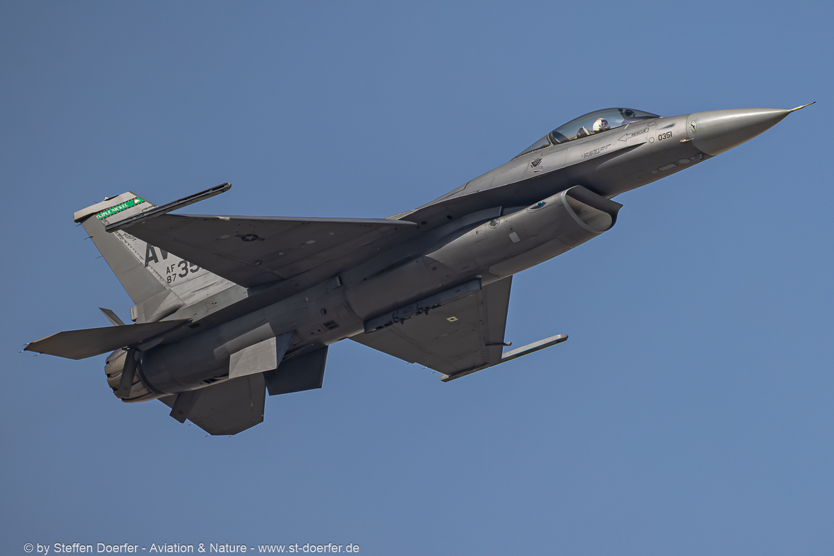 325CAA_3417