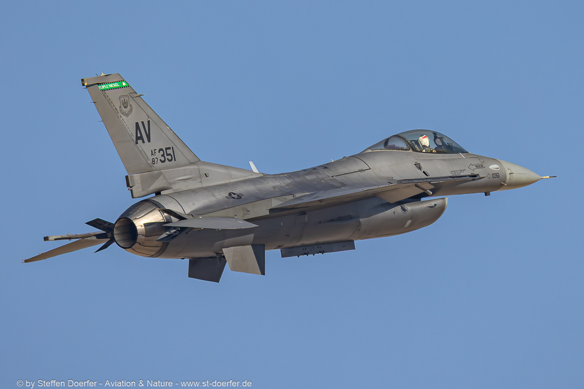 325CAA_3440