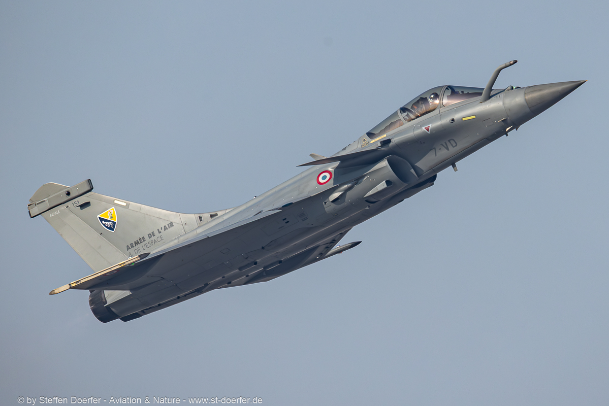 381CAA_4584