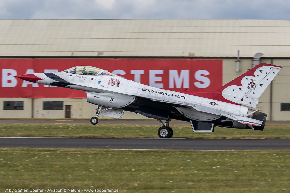 108IW5A0421