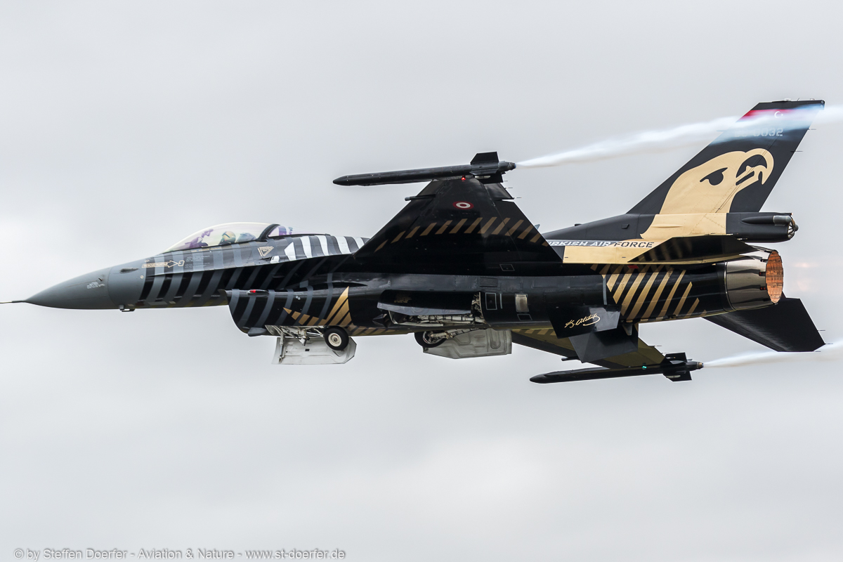 280IW5A8873