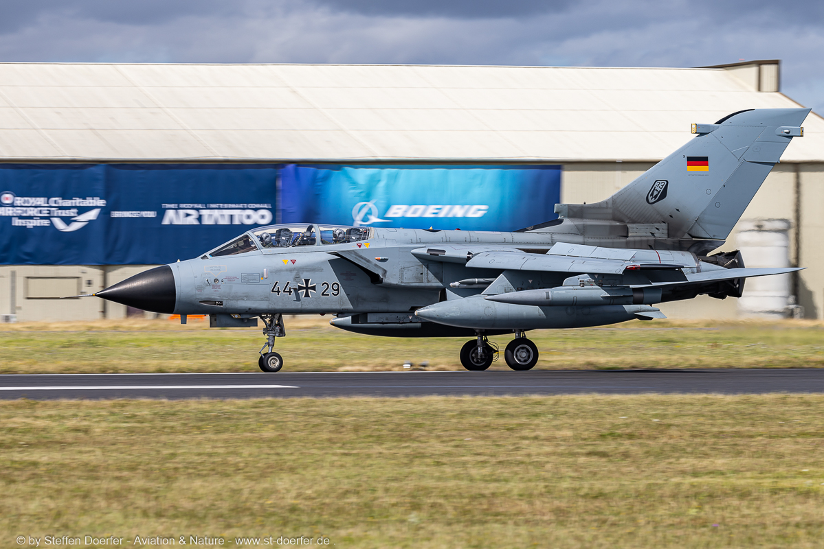 383-0Y2A7245