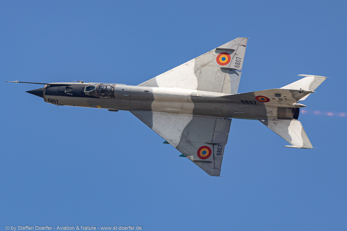 241IW5A5694