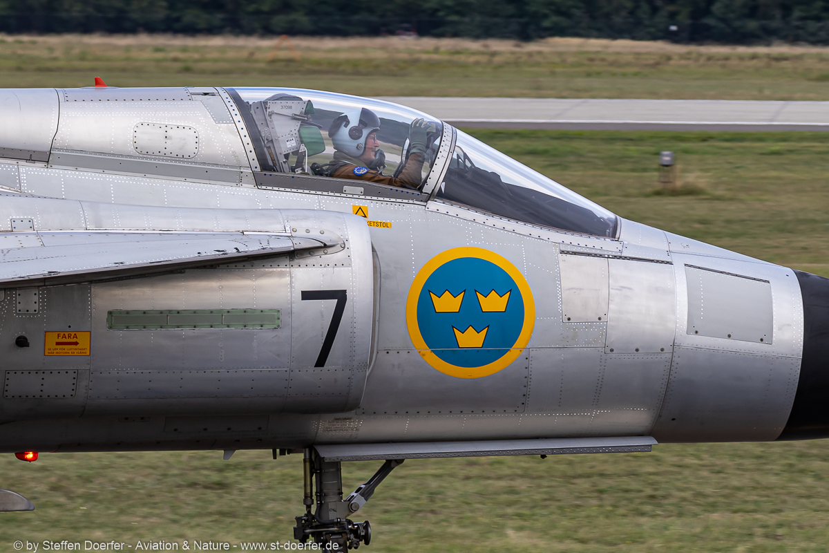 560JH3A5456