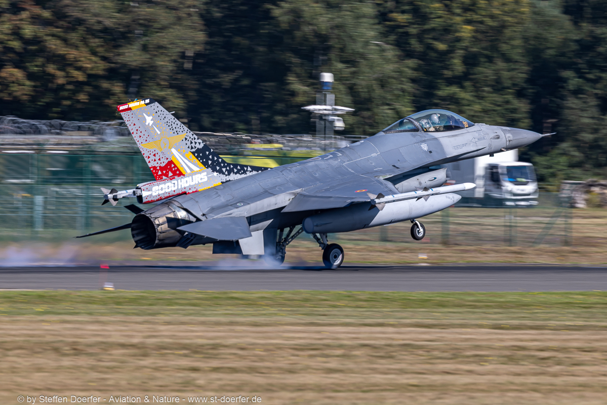 445-0Y2A4949