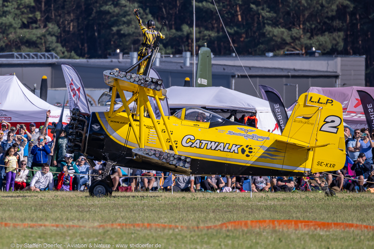 281CAB_8837