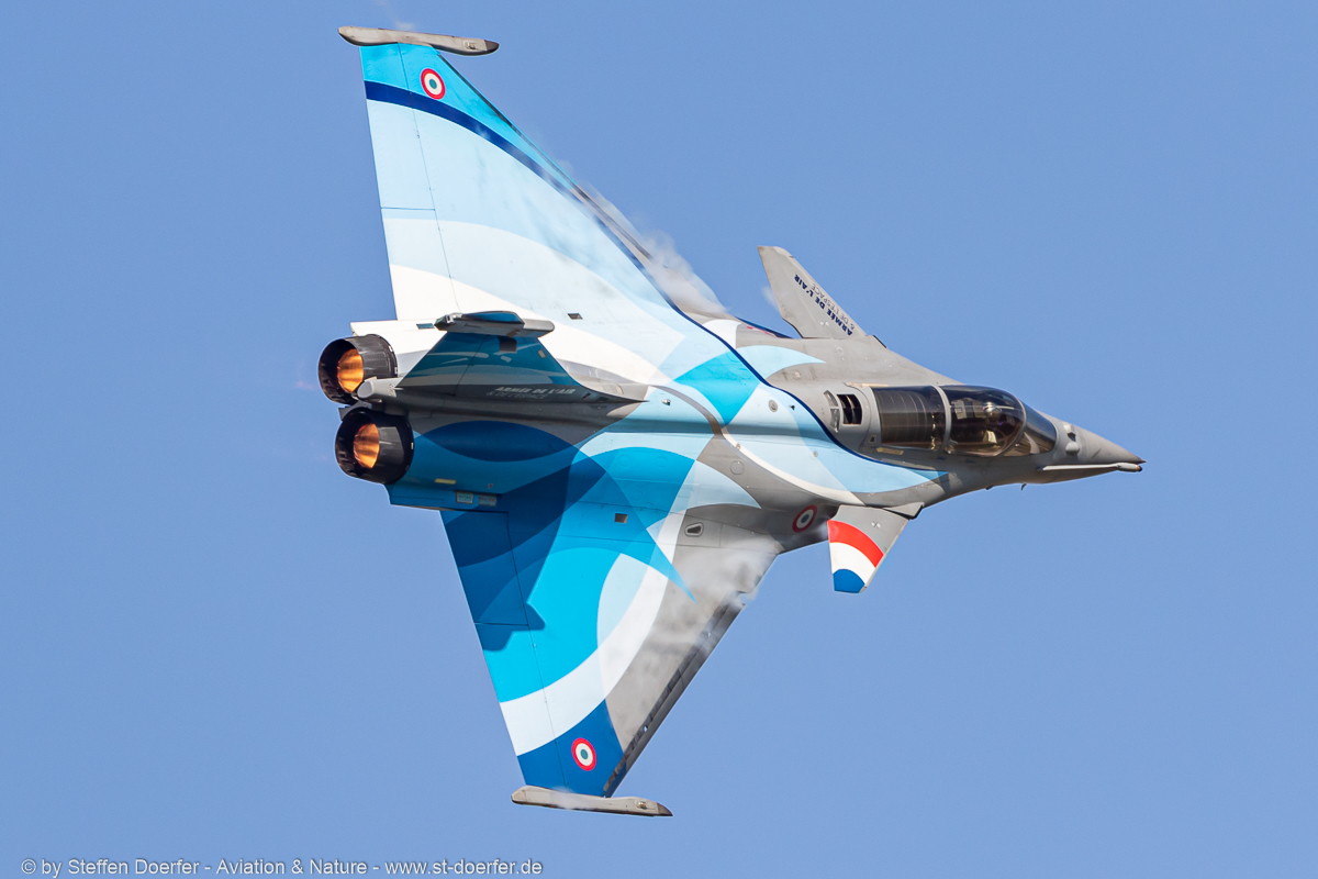 483IW5A8365