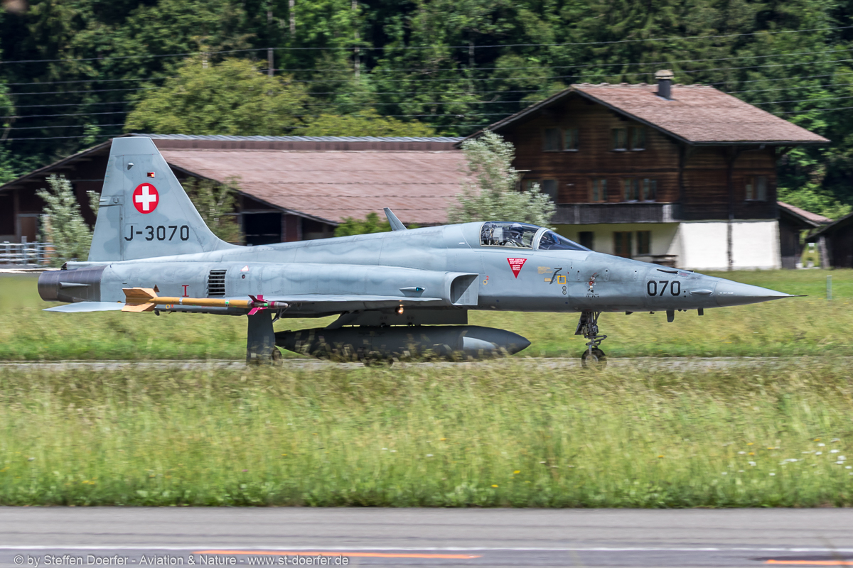 148IW5A0458