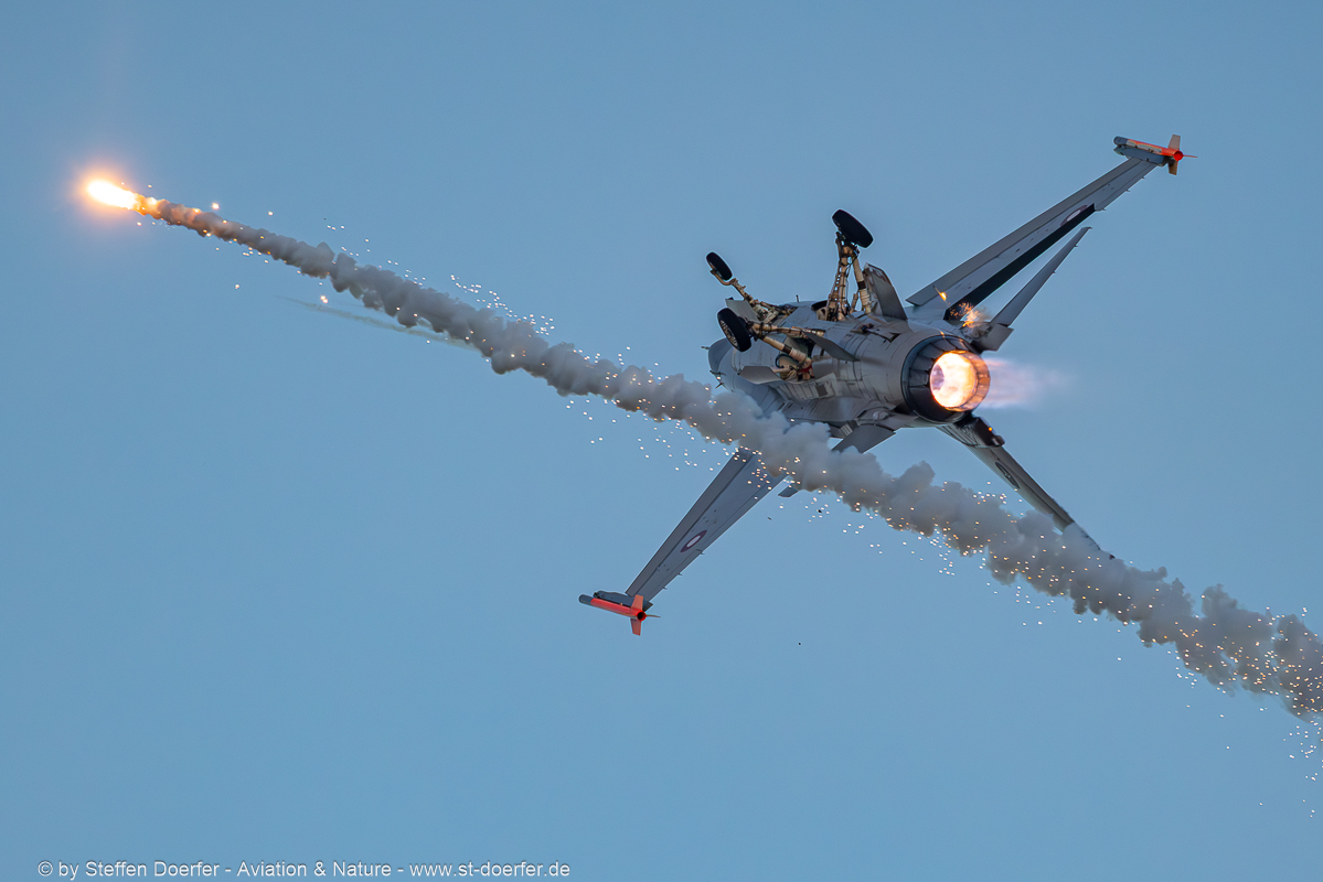 300CAA_7947