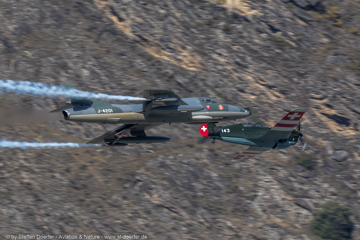 520JH3A3986