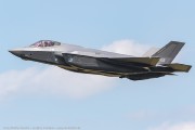 380IW5A0435