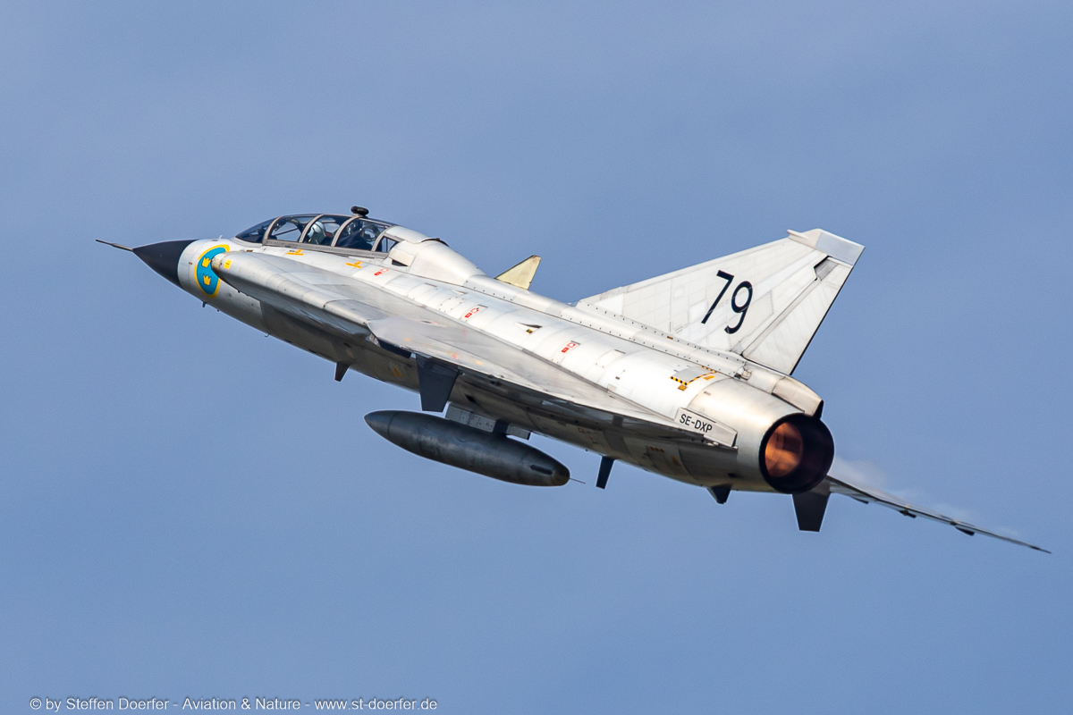 322IW5A2679