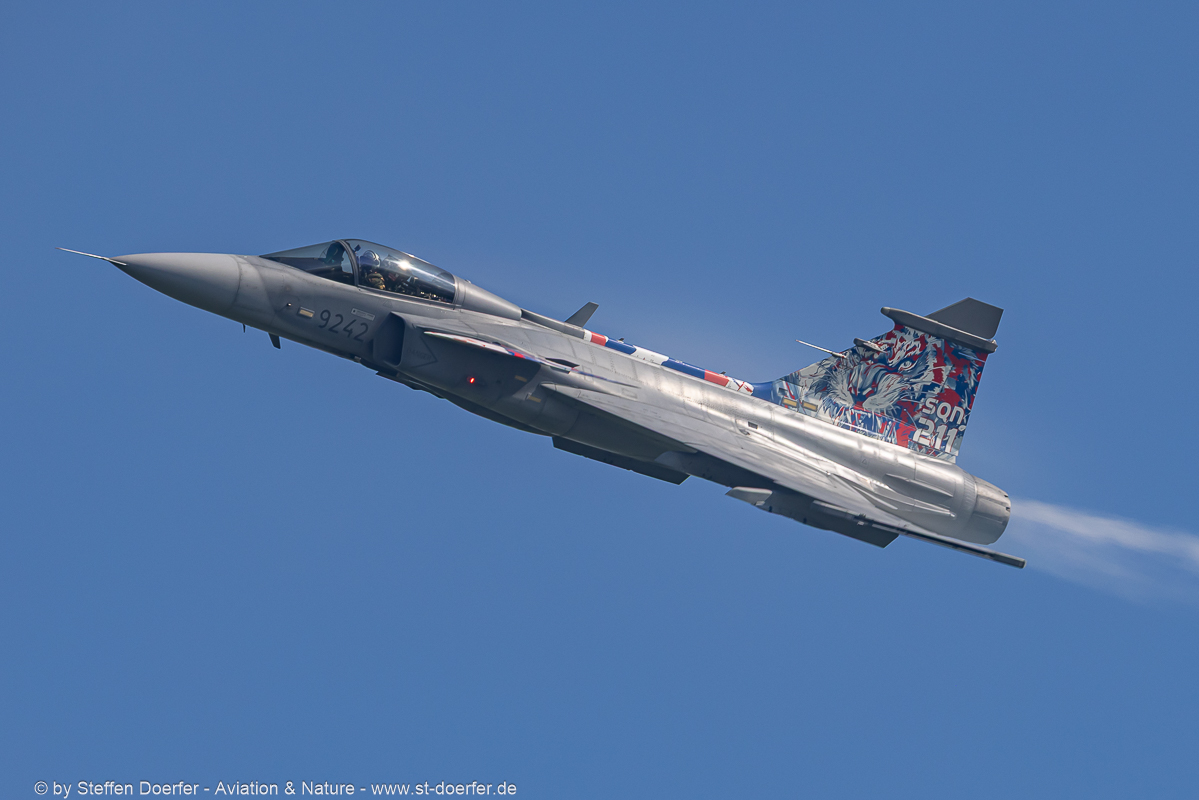 147CAA_8905