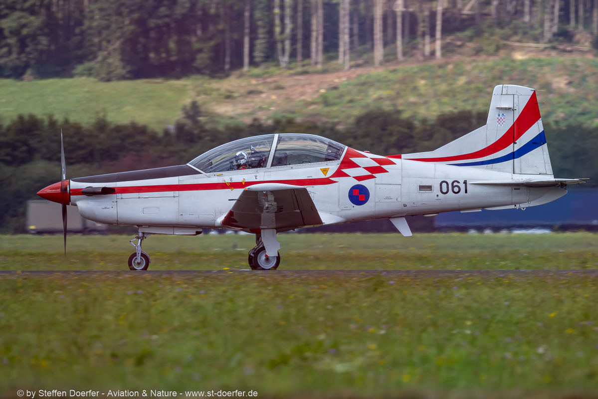 564CAA_3597