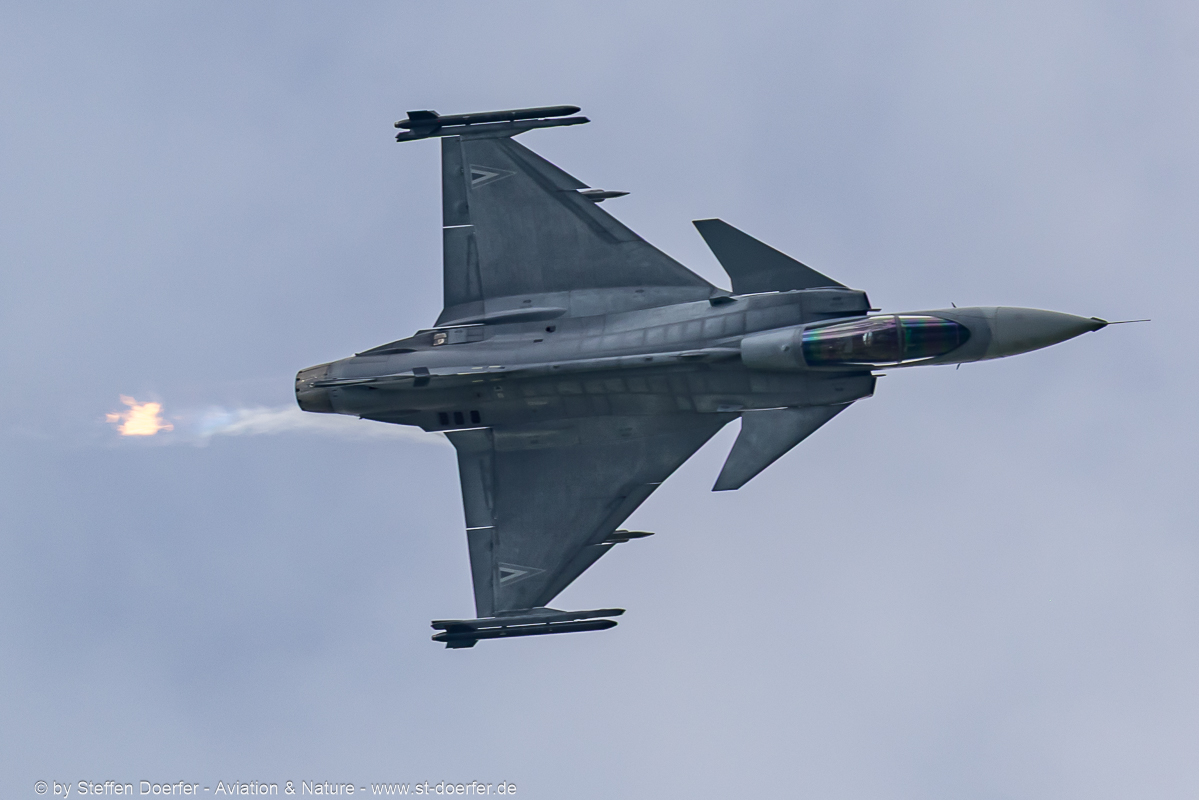 582CAA_3677