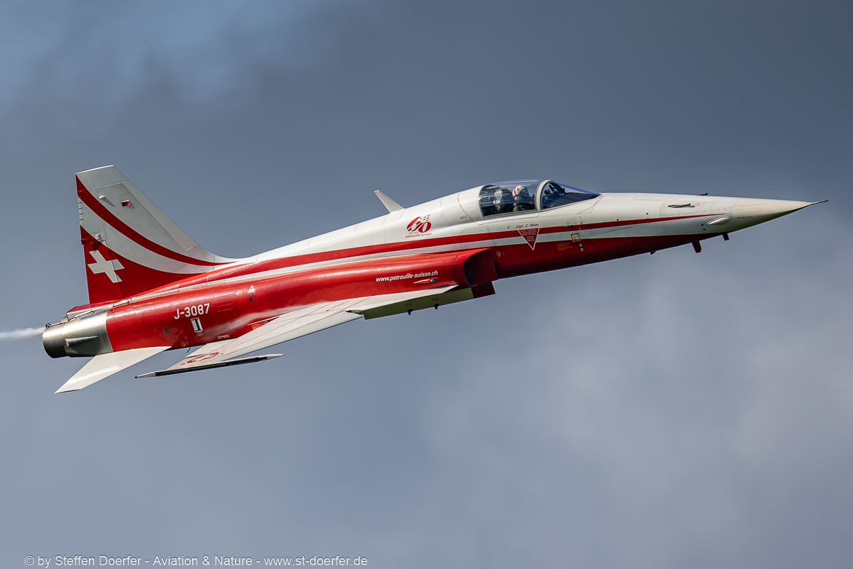 664CAA_4670